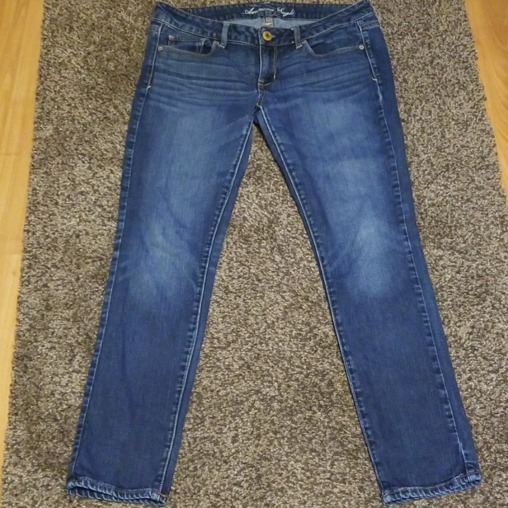 AMERICAN EAGLE JEANS SKINNY 8 SHORT, OR CAPRIS!!!